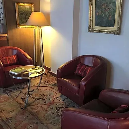 Victor Hugo Hotel 2*