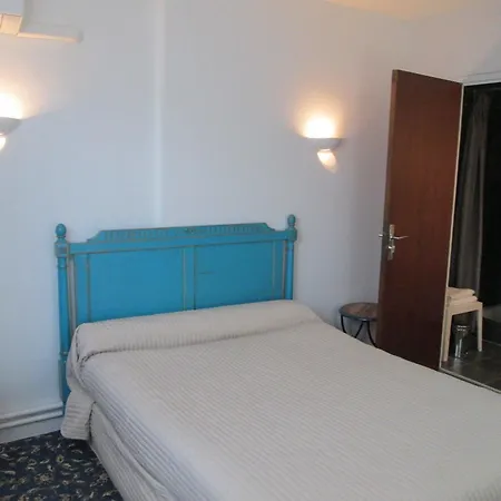 Hotell Victor Hugo 2*