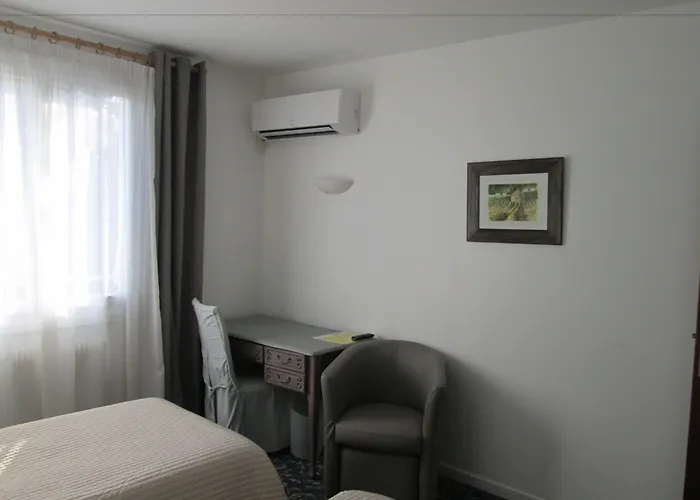 ビクトル ユーゴー ディジョン