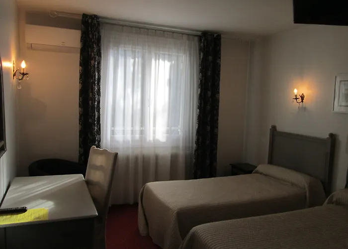 Victor Hugo Hotel 2*