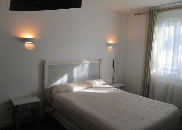 Ξενοδοχείο Victor Hugo 2*